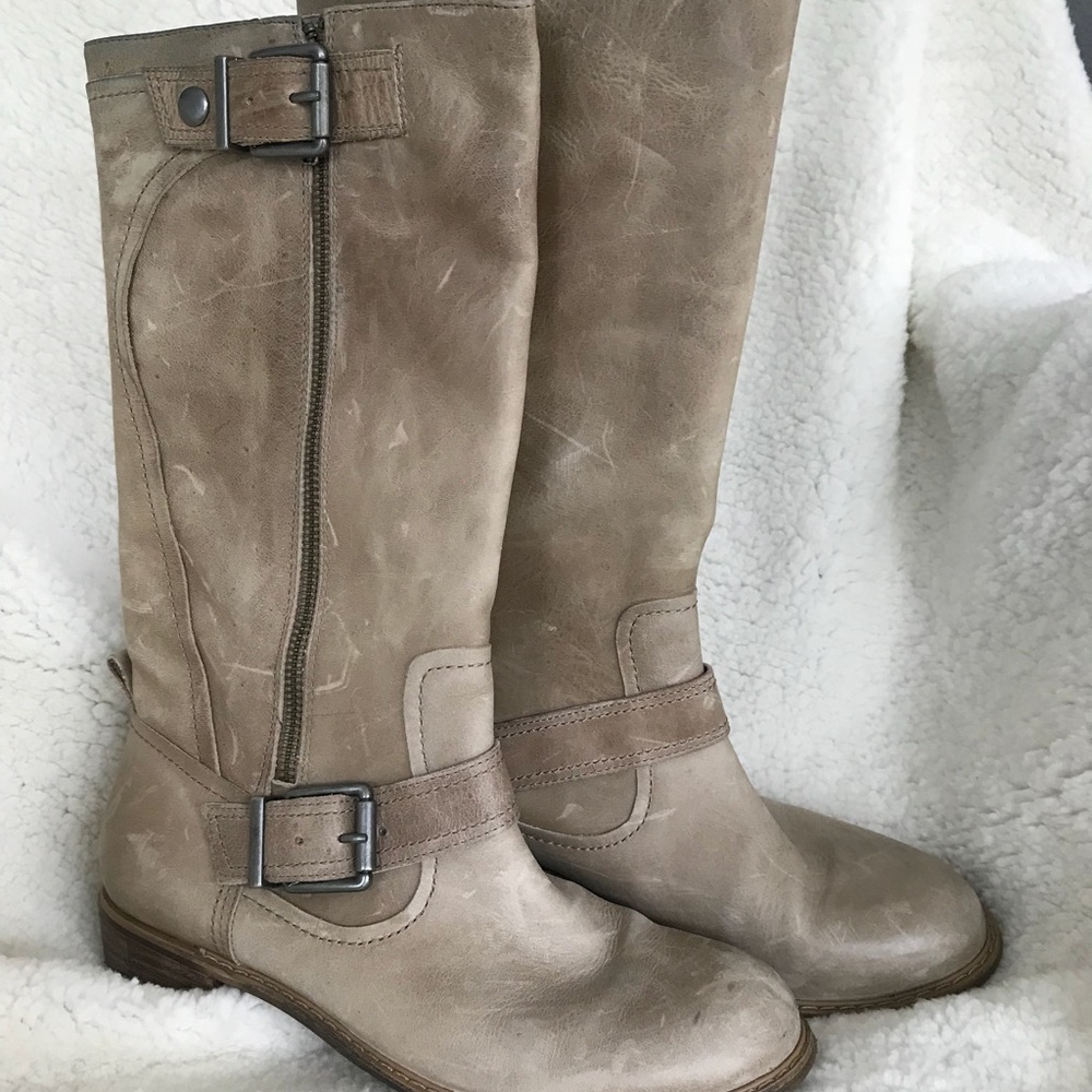 Gianni Bini “Ride-On” boots